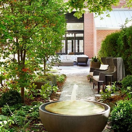 The Whitney Hotel Boston Exteriér fotografie The Spa at The Ivy Hotel