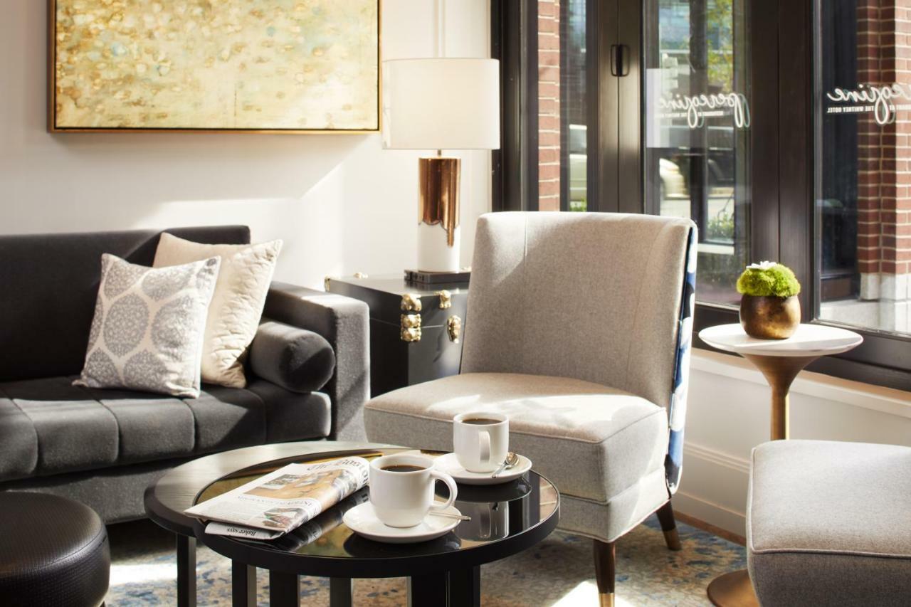 The Whitney Hotel Boston Exteriér fotografie The Library at The Ivy Hotel